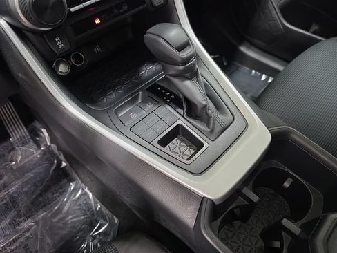Certified 2025 Toyota RAV4 LE AWD/4WD image 22