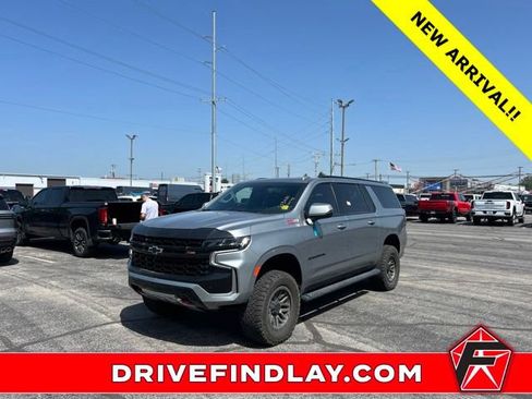 Used 2024 Chevrolet Suburban Z71 w/ Luxury Package AWD/4WD image 1