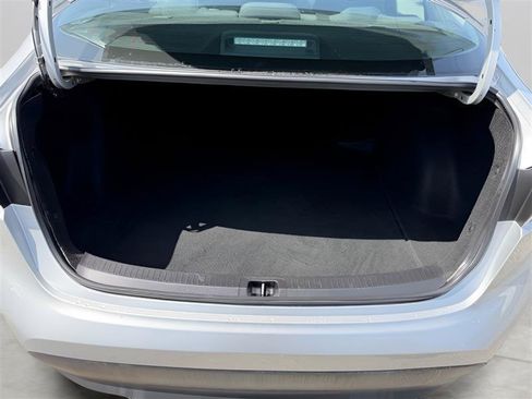 Used 2023 Toyota Corolla LE FWD image 29