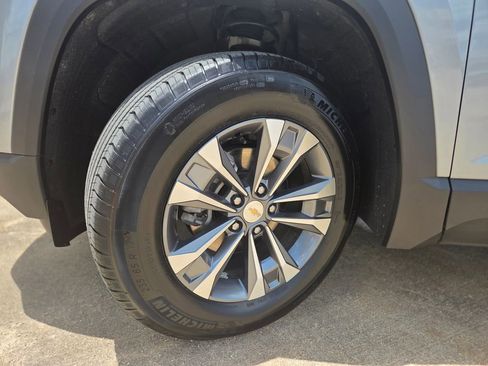 Used 2026 Chevrolet Equinox LT AWD/4WD image 31