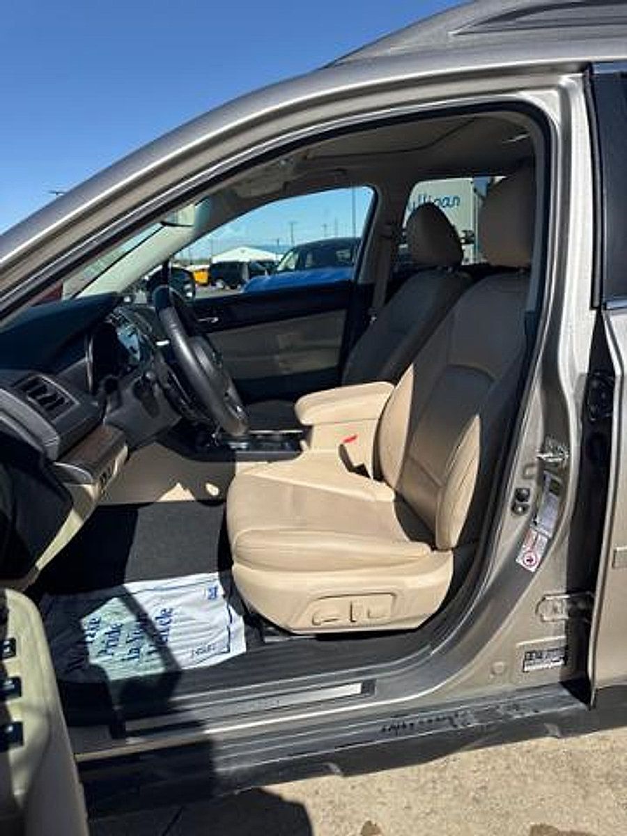 Used 2018 Subaru Outback 3.6R Limited AWD/4WD image 12