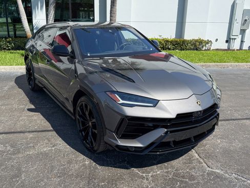 Used 2024 Lamborghini Urus S image 5