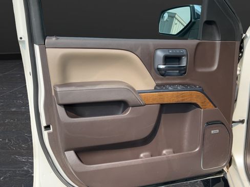 Used 2015 Chevrolet Silverado 1500 LTZ AWD/4WD image 29