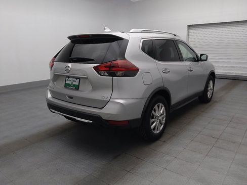 Used 2020 Nissan Rogue SV FWD image 9