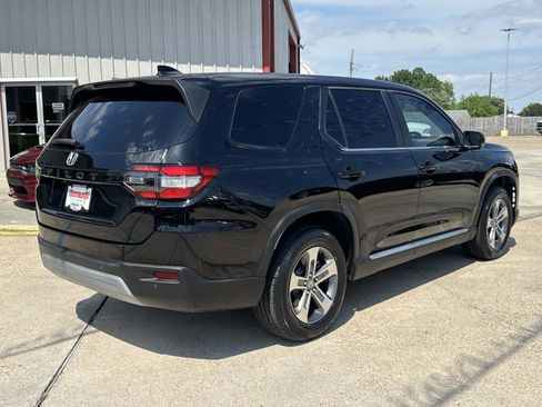 Used 2023 Honda Pilot EX-L image 7
