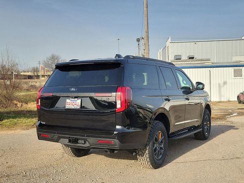 New 2026 Ford Expedition Tremor image 5