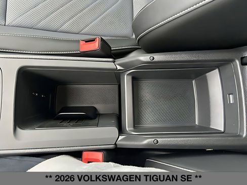 New 2026 Volkswagen Tiguan SE image 32