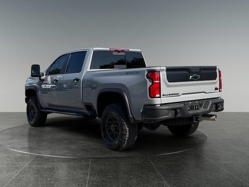 Used 2025 Chevrolet Silverado 2500 ZR2 w/ ZR2 Bison Edition AWD/4WD image 7