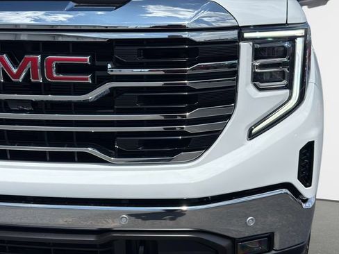 New 2026 GMC Sierra 1500 SLT w/ SLT Premium Plus Package AWD/4WD image 9