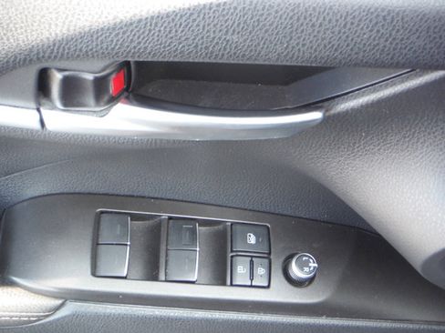 Used 2021 Toyota Camry XSE FWD image 18