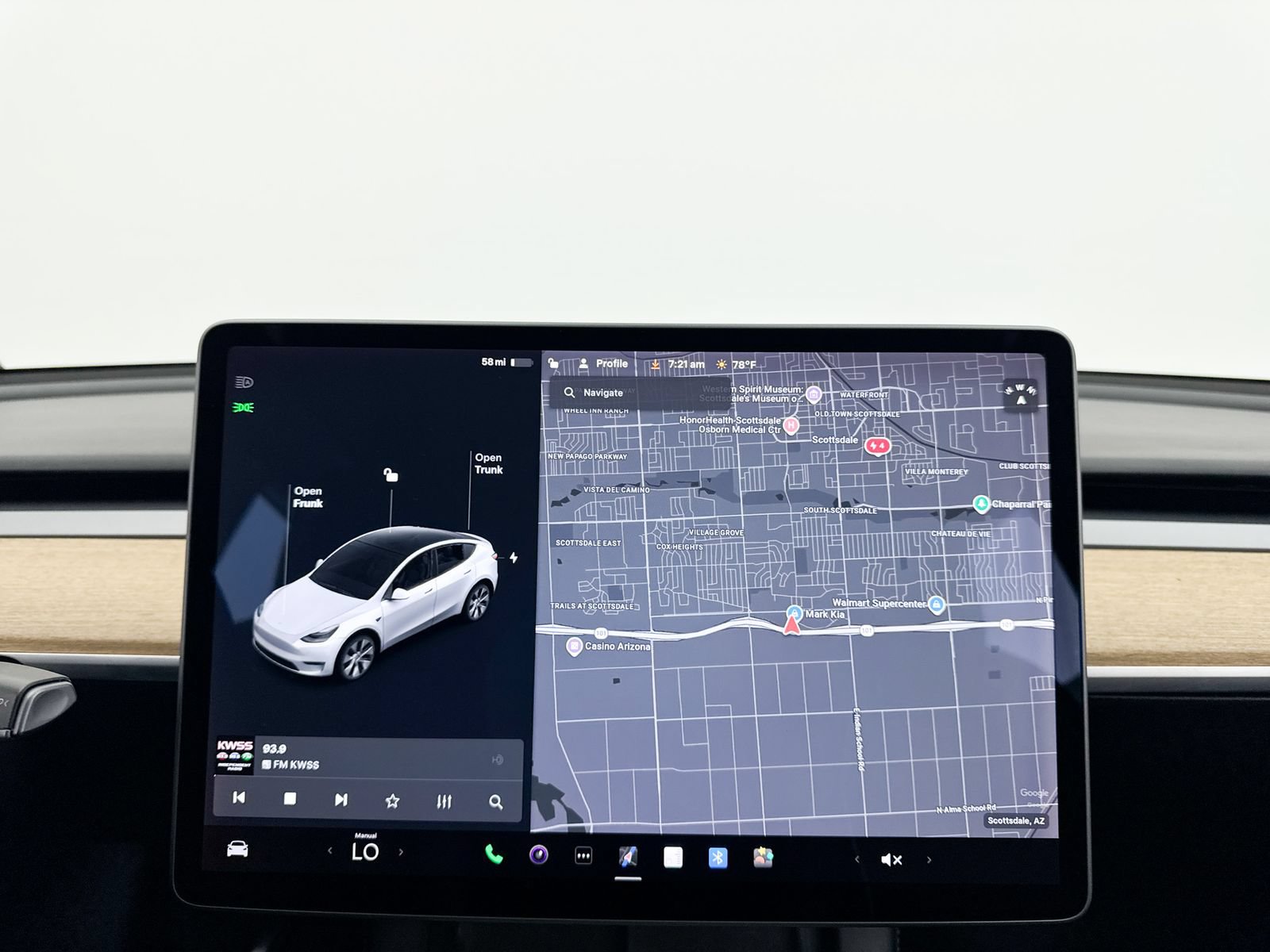 Used 2022 Tesla Model Y Long Range AWD/4WD image 21