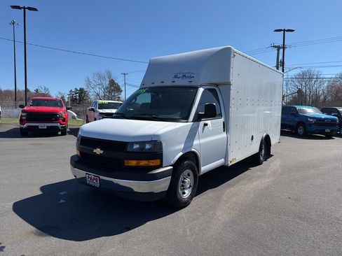Used 2023 Chevrolet Express 3500 w/ Power Convenience Package RWD image 10