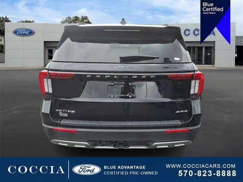 Certified 2025 Ford Explorer Active w/ Active Comfort Package image 5