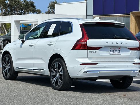 Certified 2023 Volvo XC60 T8 Plus AWD/4WD image 6