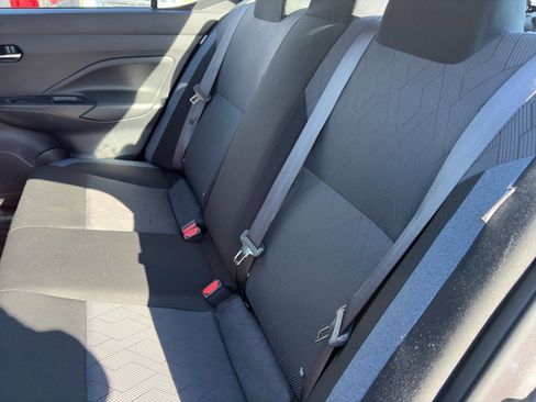 Used 2024 Nissan Versa SV image 9