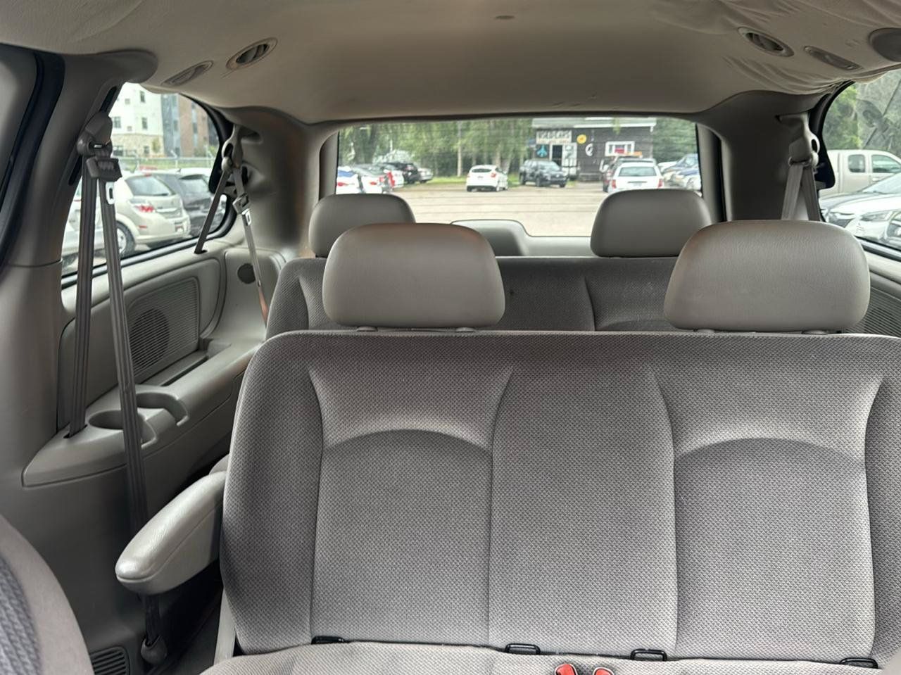 Used 2003 Dodge Grand Caravan SE FWD image 12
