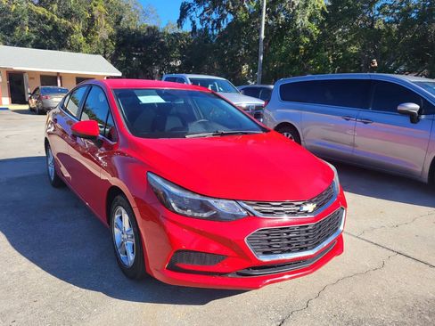 Used 2018 Chevrolet Cruze LT w/ LT Fleet Convenience Package FWD image 8