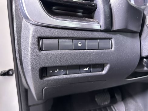 Used 2021 Nissan Rogue SV w/ Premium Package image 54