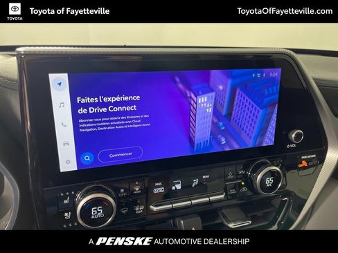Used 2023 Toyota Highlander Platinum FWD image 31