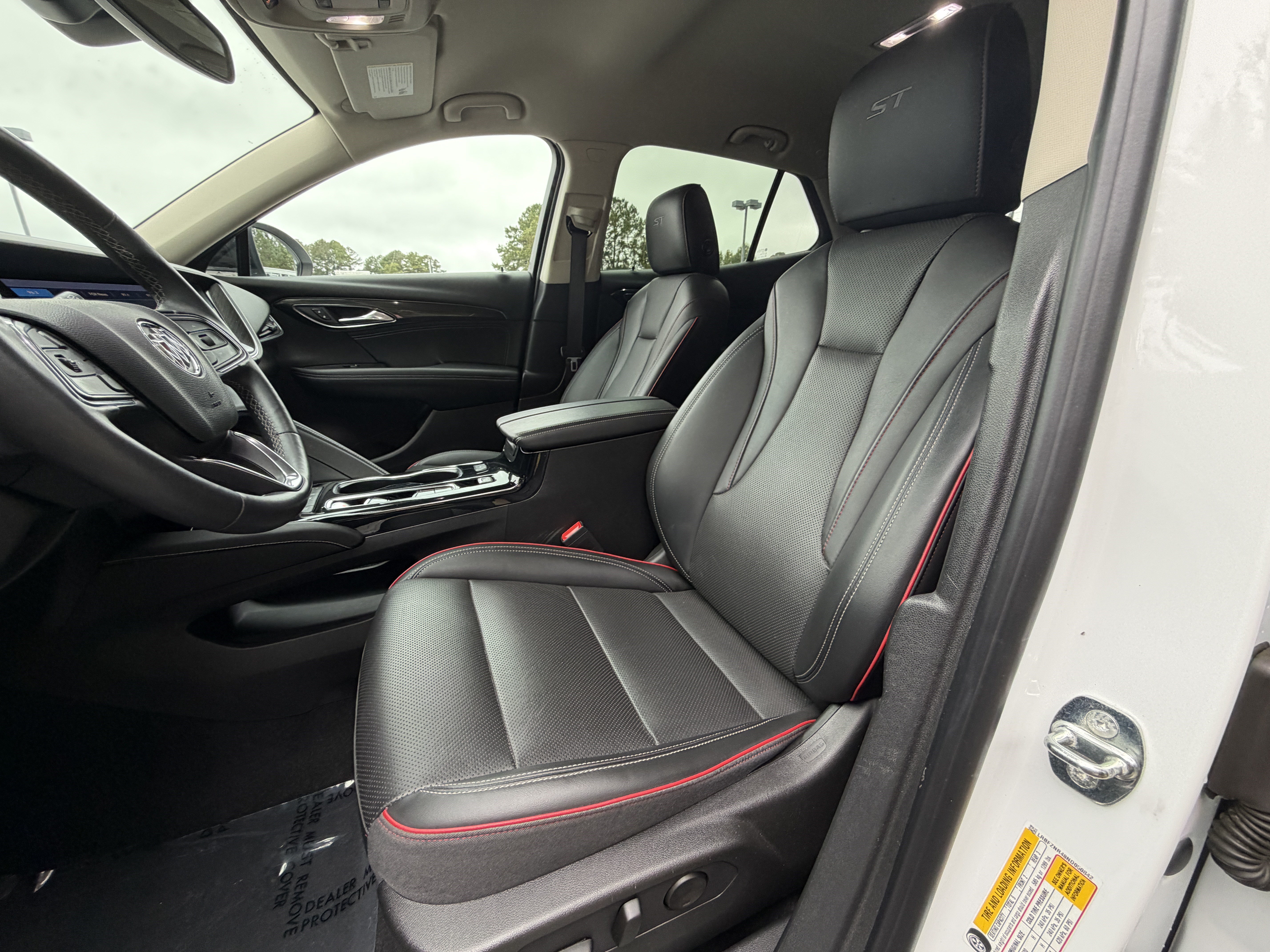 Used 2022 Buick Envision Essence w/ Technology Package I FWD image 15