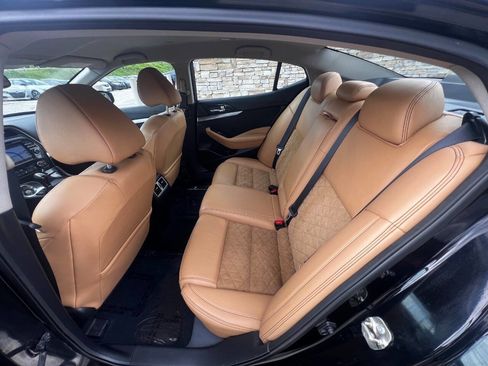 Used 2016 Nissan Maxima SR FWD image 15