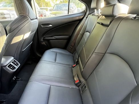 Used 2019 Lexus UX 200 F Sport w/ F Sport Premium Package image 31