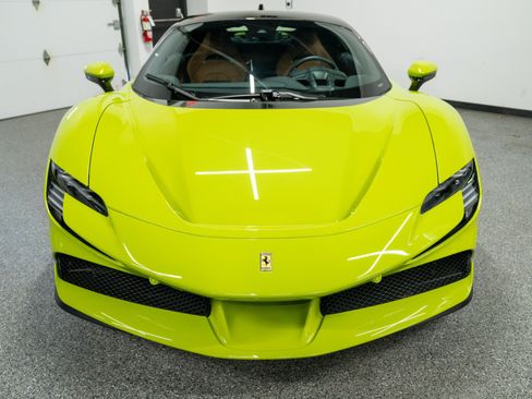 Used 2022 Ferrari SF90 Stradale AWD/4WD image 4