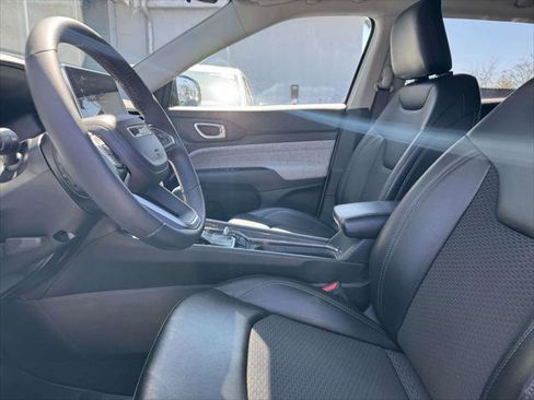 Certified 2022 Jeep Compass Latitude AWD/4WD image 13