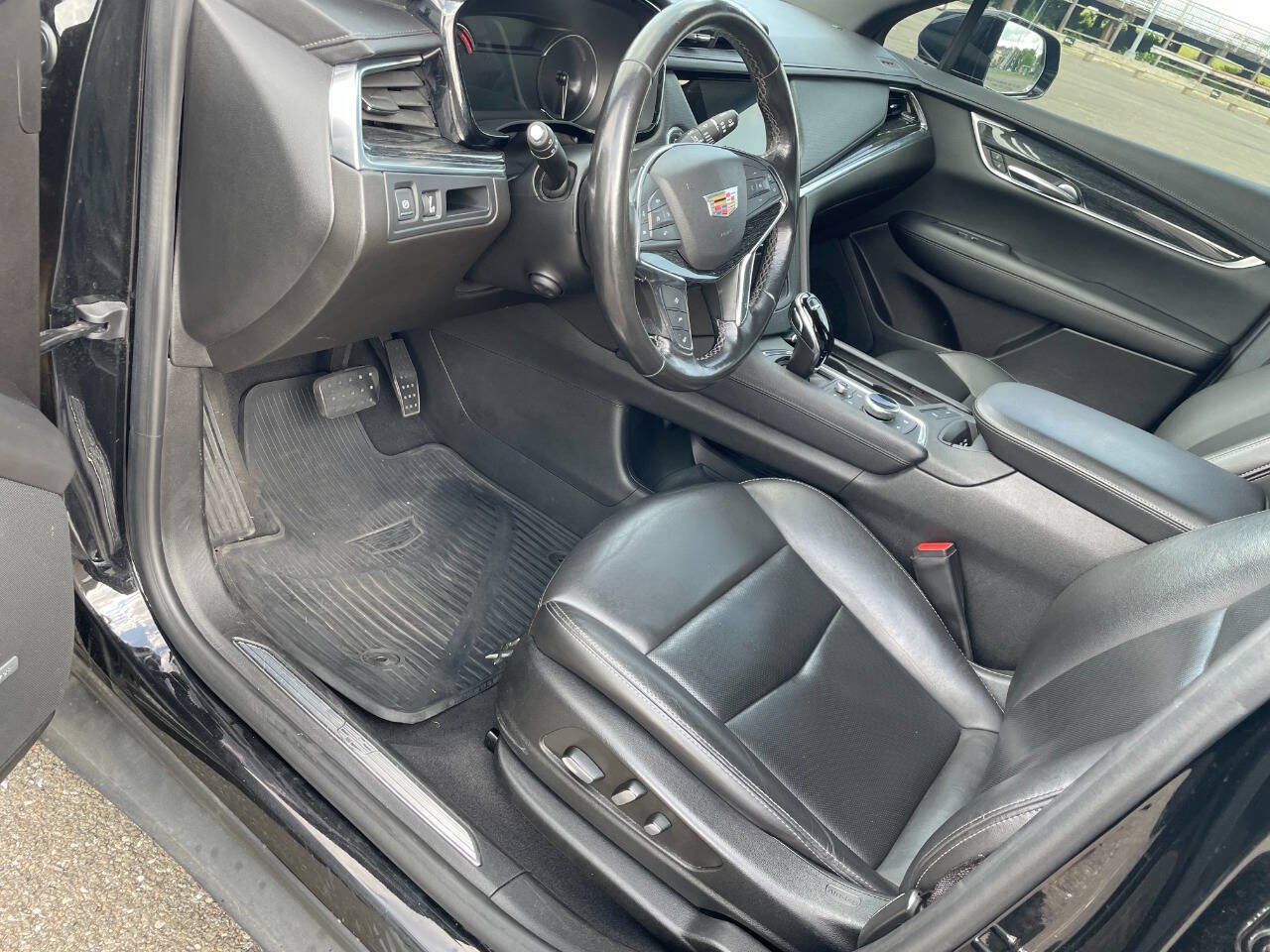 Used 2022 Cadillac XT5 Premium Luxury AWD/4WD image 15