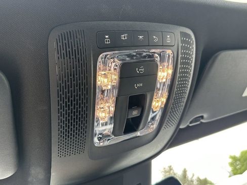 Certified 2025 Mercedes-Benz GLB 250 image 32