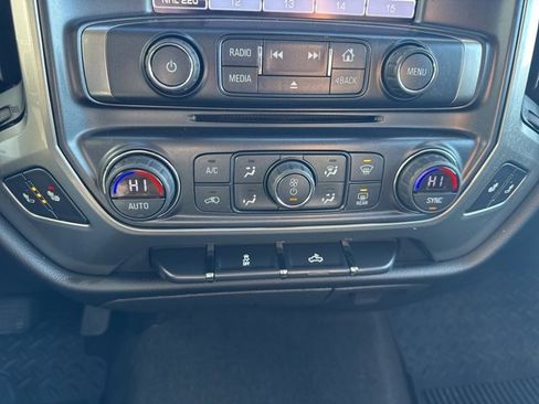 Used 2018 Chevrolet Silverado 1500 LT w/ All Star Edition image 42