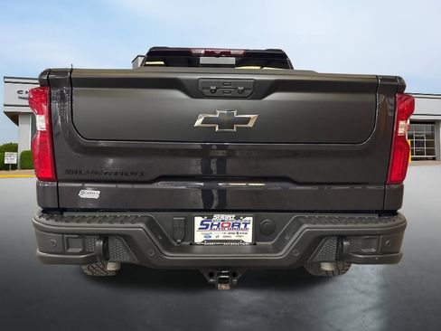 Used 2024 Chevrolet Silverado 1500 ZR2 w/ ZR2 Bison Edition AWD/4WD image 4