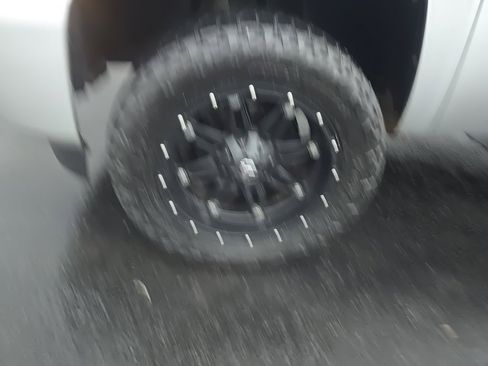 Used 2011 Chevrolet Silverado 1500 LT w/ All-Star Edition image 4