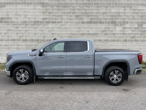 Used 2024 GMC Sierra 1500 SLE w/ Preferred Package AWD/4WD image 8