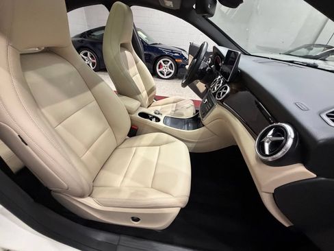 Used 2015 Mercedes-Benz CLA 250 4MATIC image 36