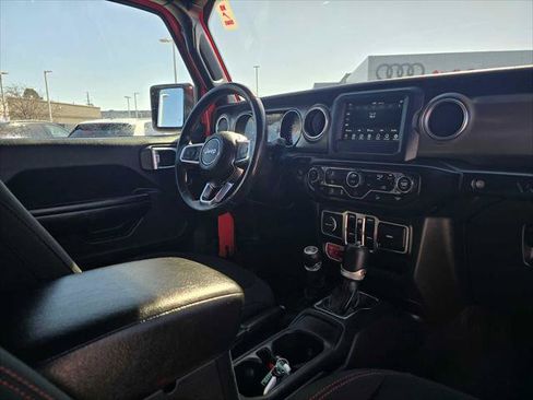 Used 2019 Jeep Wrangler Unlimited Rubicon AWD/4WD image 12