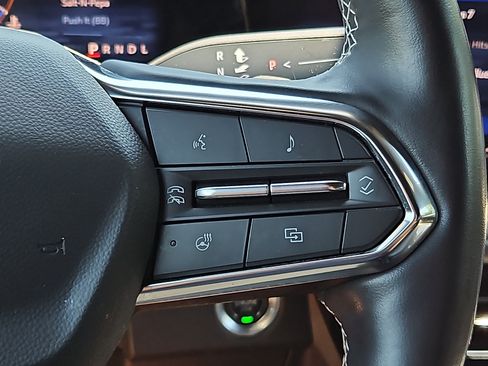 Used 2024 Chevrolet Traverse LT FWD image 22