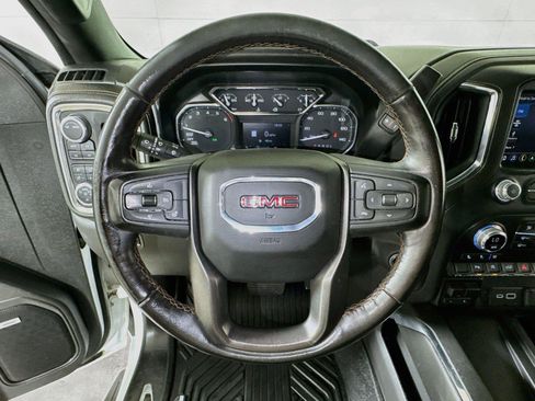 Used 2020 GMC Sierra 1500 AT4 w/ AT4 Premium Package AWD/4WD image 9