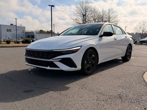 New 2026 Hyundai Elantra SEL Sport Premium w/ Cargo Package FWD image 3