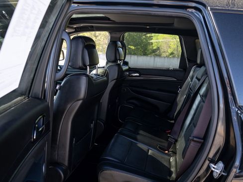 Used 2019 Jeep Grand Cherokee High Altitude AWD/4WD image 19