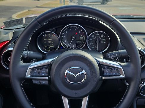 New 2023 MAZDA MX-5 Miata Grand Touring image 18