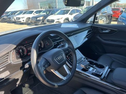 Used 2025 Audi Q7 3.0T Premium Plus AWD/4WD image 12