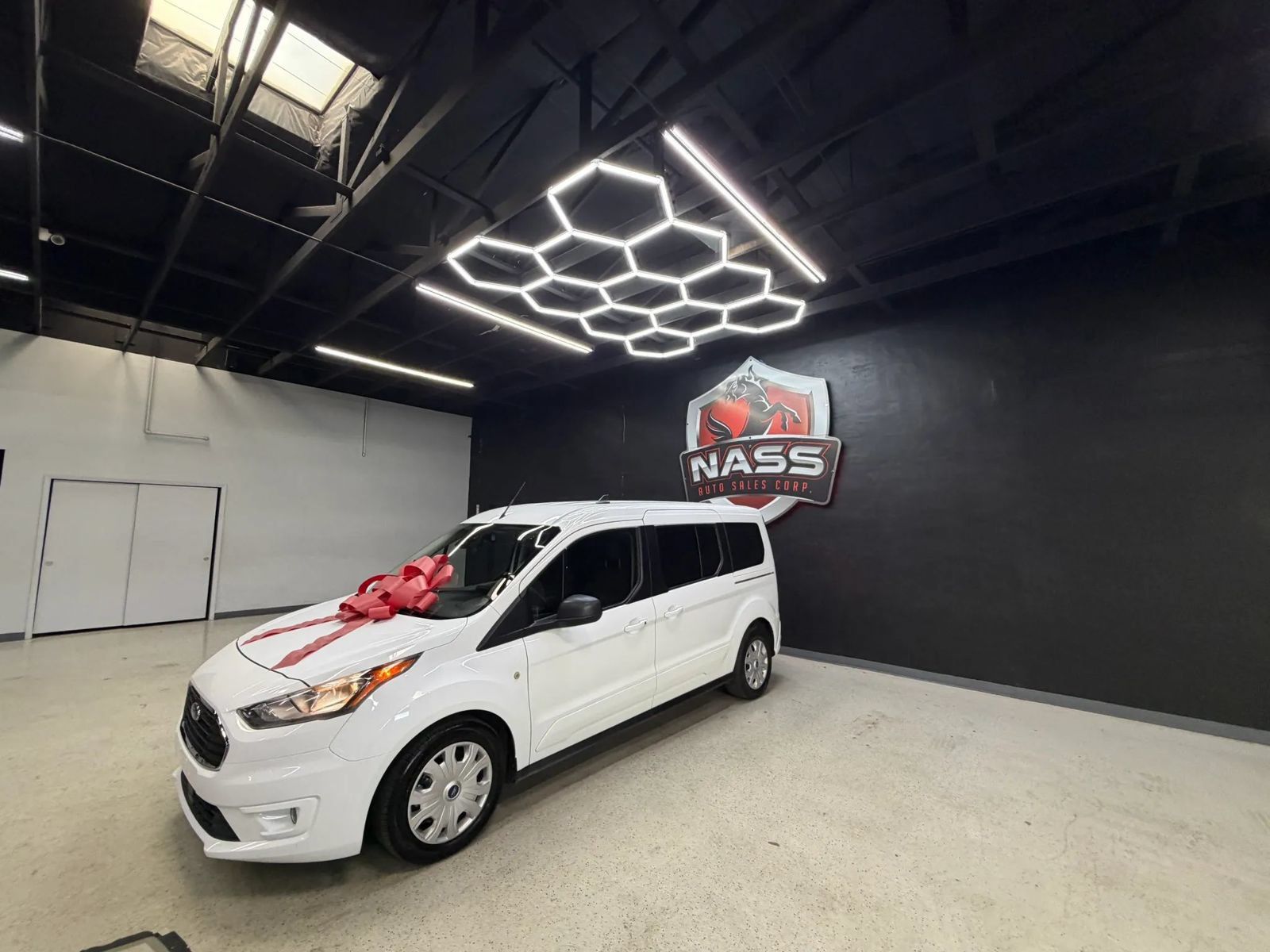 Used 2020 Ford Transit Connect XLT FWD image 51