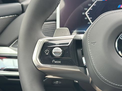 New 2026 BMW 740i image 19