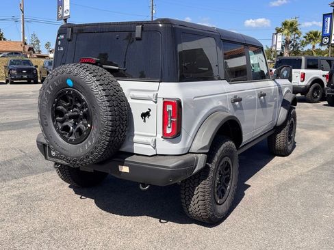 New 2026 Ford Bronco Badlands image 12