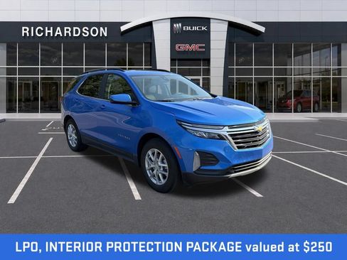 Used 2024 Chevrolet Equinox LT FWD image 3