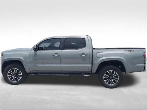 Used 2021 Toyota Tacoma TRD Sport RWD image 6