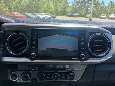 Certified 2023 Toyota Tacoma SR5 AWD/4WD image 29