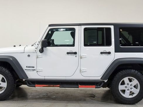 Used 2018 Jeep Wrangler Unlimited Sport S AWD/4WD image 6