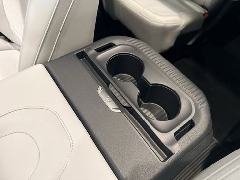 New 2026 Ford Expedition Platinum image 41